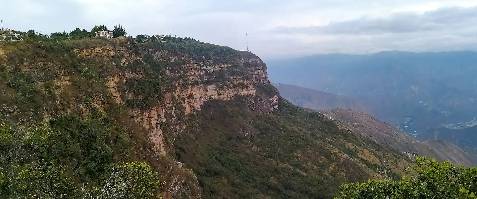 Borde de La Mesa de los Santos sobre el Cañón del Chicamocha, Santander